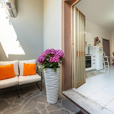Gerani Rossi Apartment *