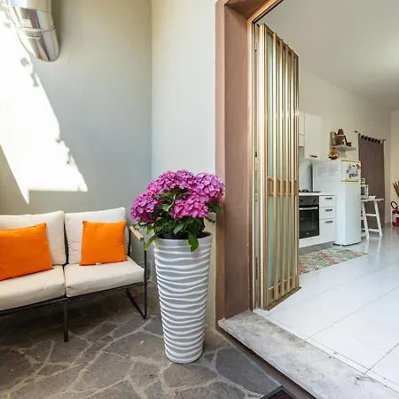 Gerani Rossi * Villa San Pietro